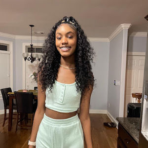 Meet your Posher, Mckenzie